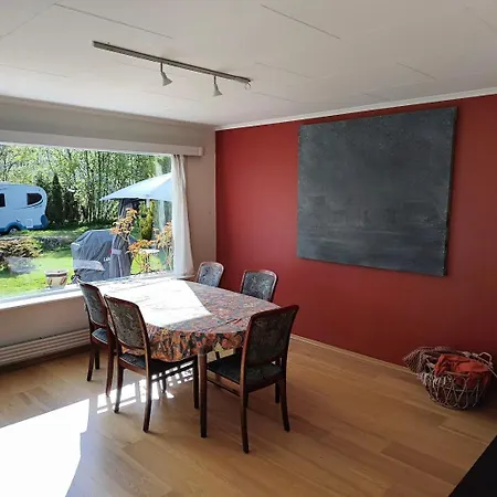 4 Bedroom House In Balestrand Semesterbostad Sogndal