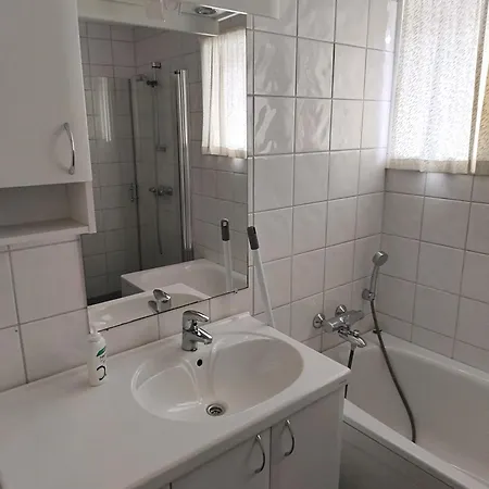 4 Bedroom House In Balestrand Semesterbostad