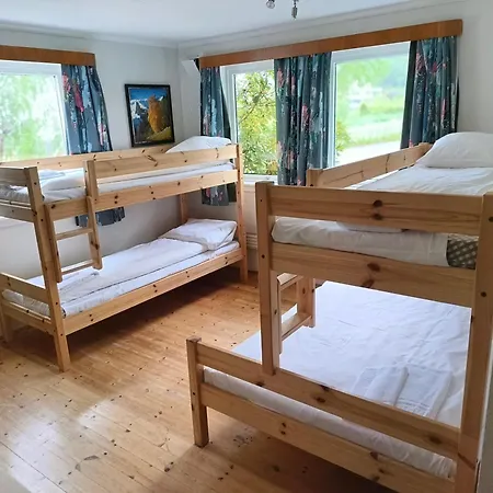 Semesterbostad 4 Bedroom House In Balestrand *